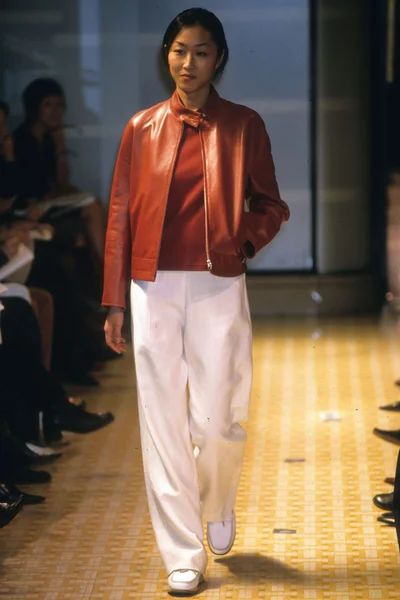 Look 25